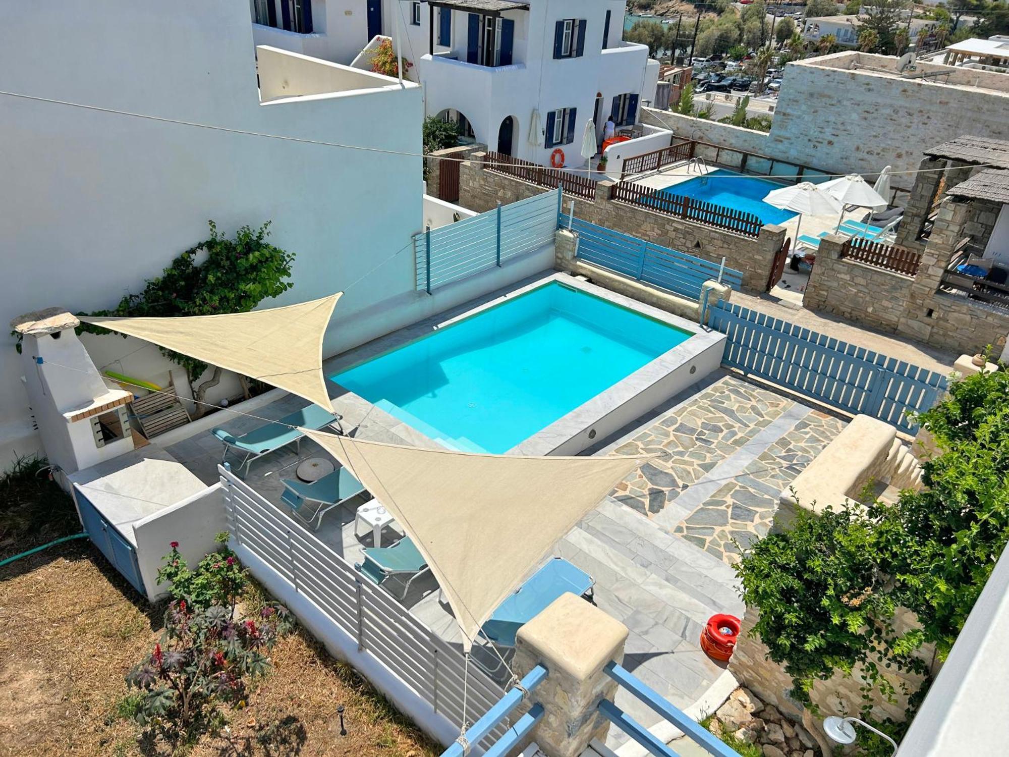 Villa Danae - Seaside Villa With Pool & Hot Tub ピソ ・リバディ エクステリア 写真